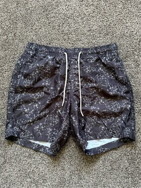 Men's Boto Grey With White Pineapple Outlines Swim Trunks